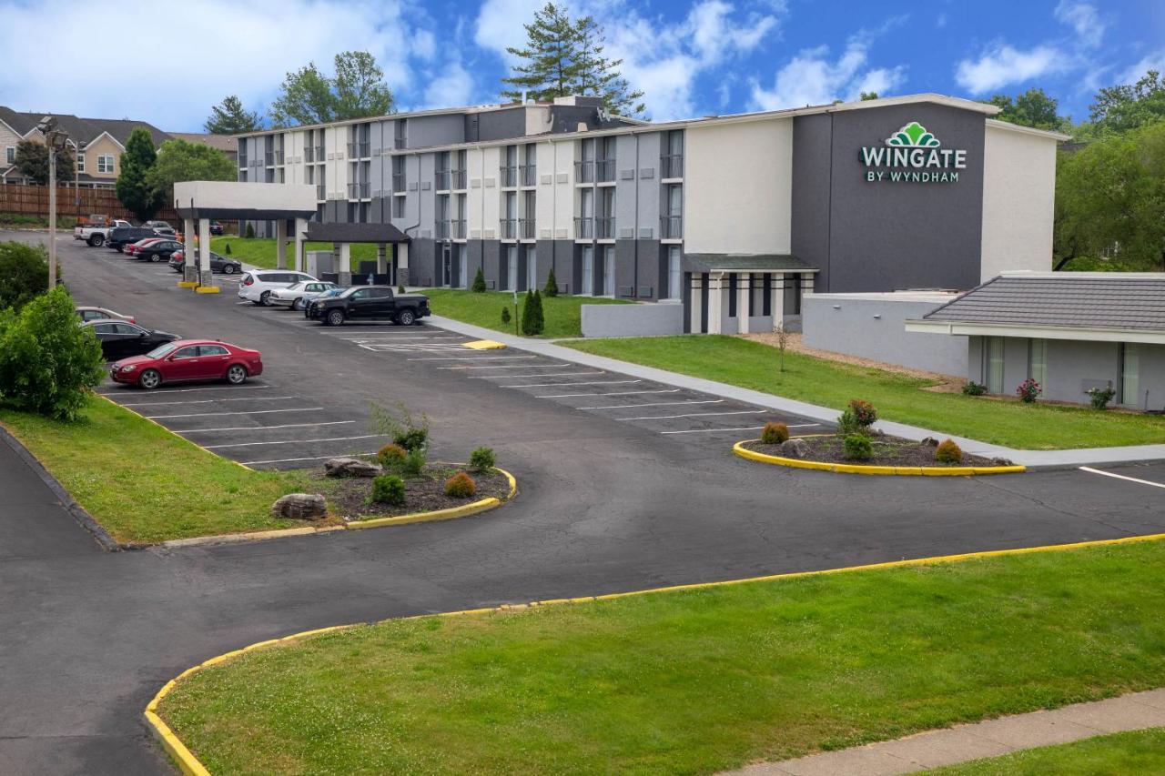 Wingate By Wyndham Bloomington Hotel Exterior photo